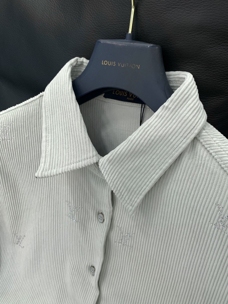 l0vis Vvtt0n t-shirt